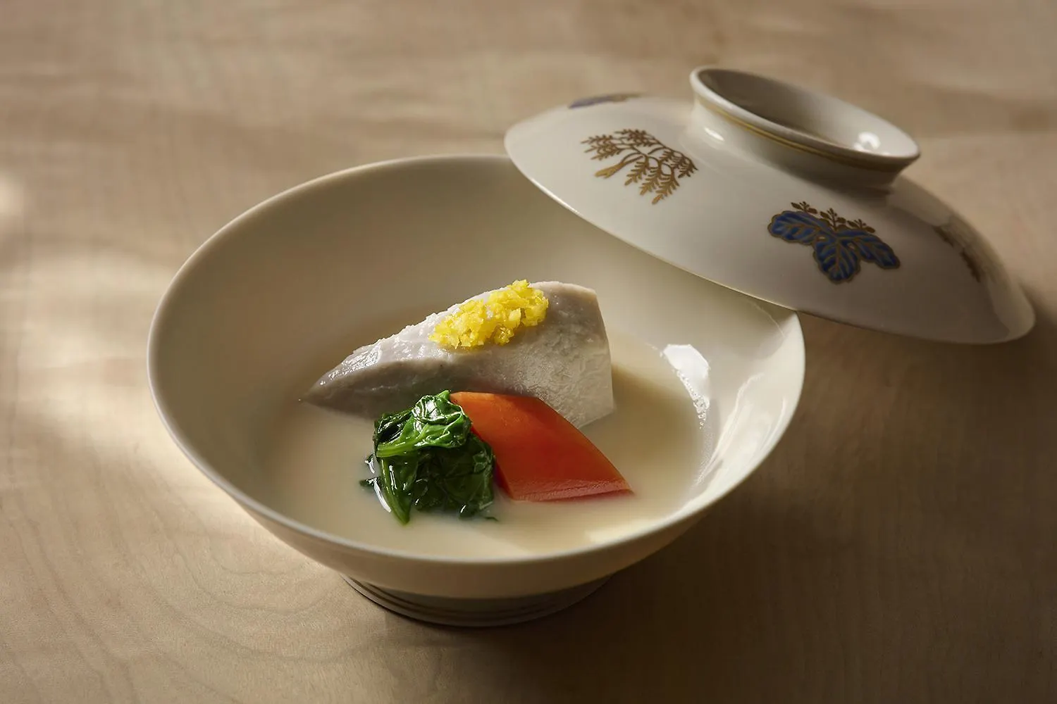 더 히라마쓰 교토 5*,  일본